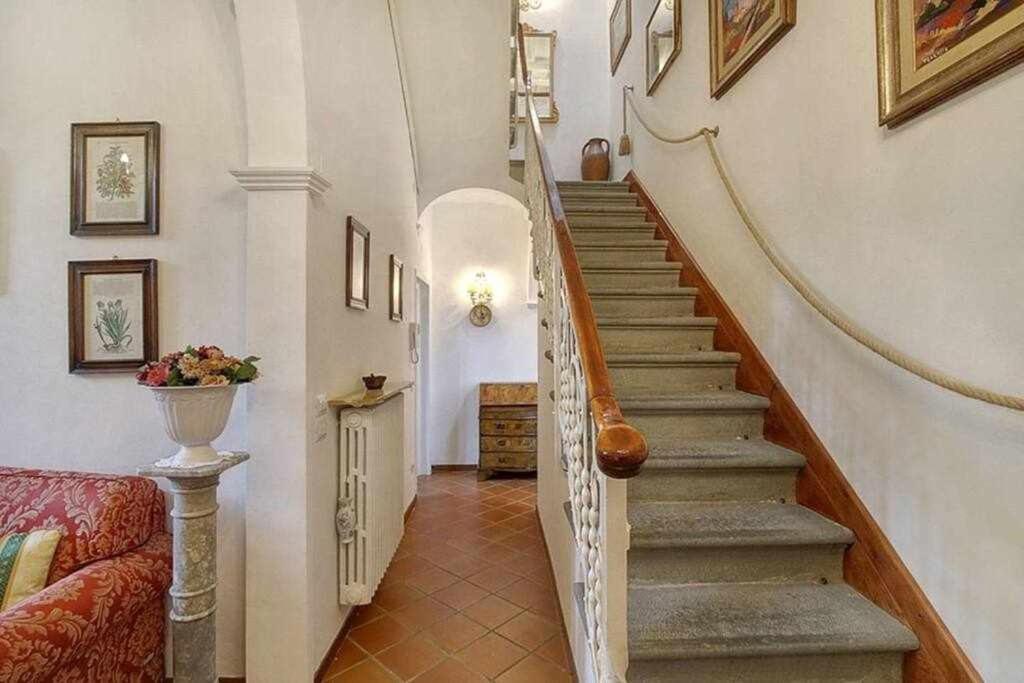 Santa Croce Elegant With Garage Apartment Florence Ngoại thất bức ảnh