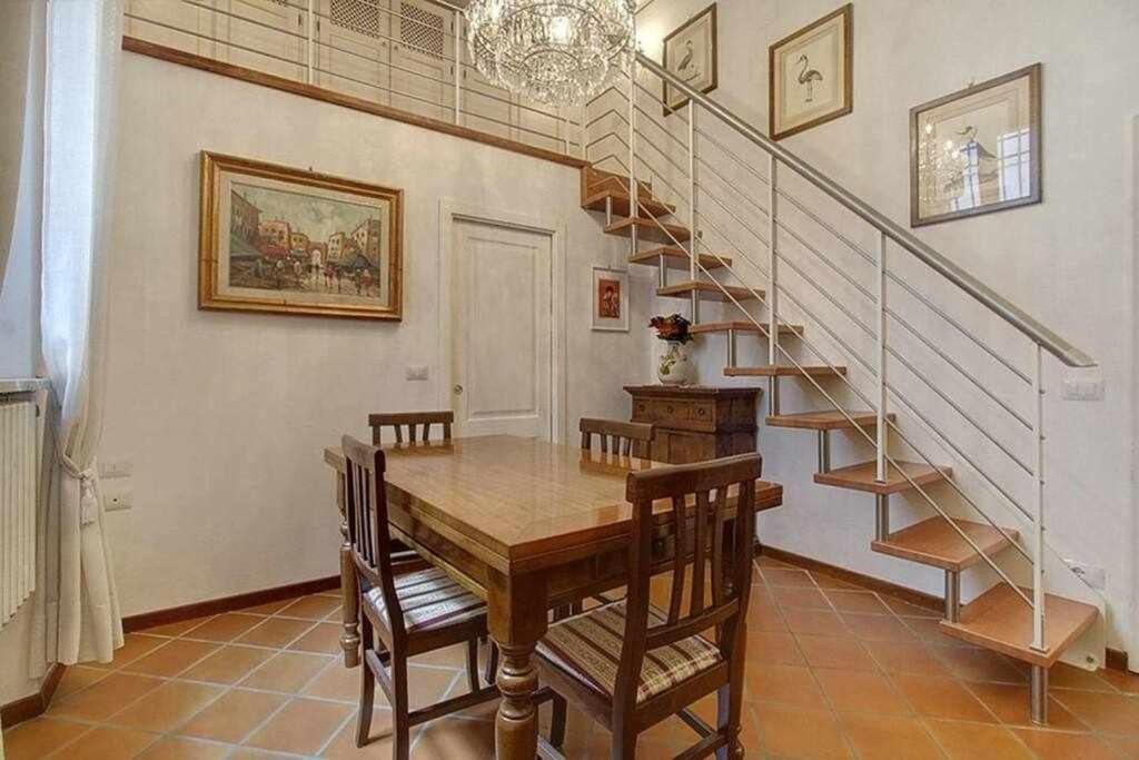 Santa Croce Elegant With Garage Apartment Florence Ngoại thất bức ảnh