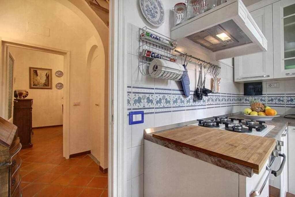 Santa Croce Elegant With Garage Apartment Florence Ngoại thất bức ảnh
